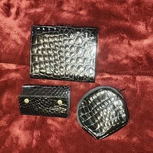 BUDD LEATHER REAL CROCODILE COIN PURSE, KEY CASE, & NOTE BOOK W PEN